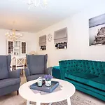 Nano, 4 Bedrooms, Jacuzzi, Heated Pool, Sea Views, Pebble 850m Вилла