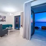 Nano, 4 Bedrooms, Jacuzzi, Heated Pool, Sea Views, Pebble 850m