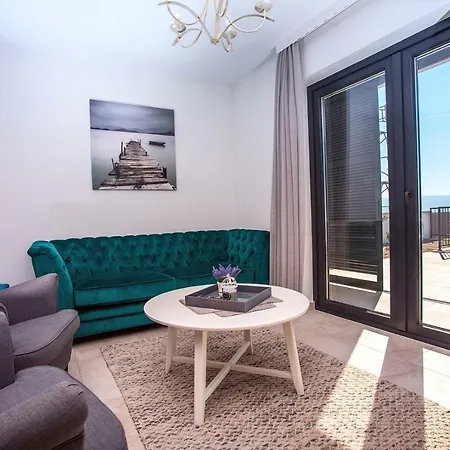Nano, 4 Bedrooms, Jacuzzi, Heated Pool, Sea Views, Pebble 850m *