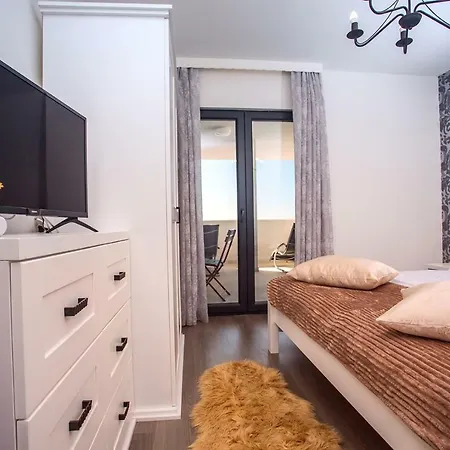 Nano, 4 Bedrooms, Jacuzzi, Heated Pool, Sea Views, Pebble 850m 빌라 *